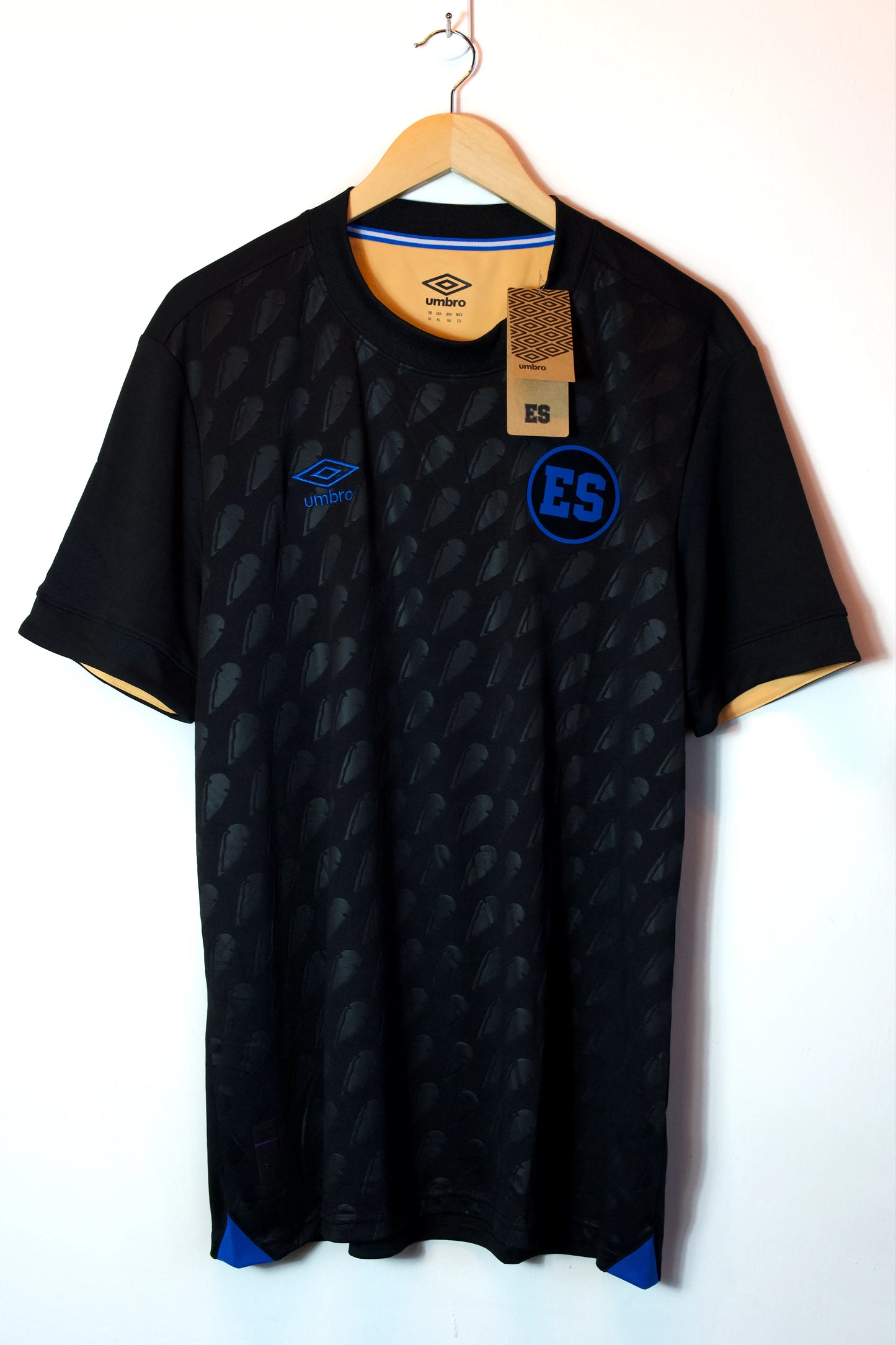 El Salvador 2025-26 | Tercera Jersey Umbro | Talla XL | Nuevo